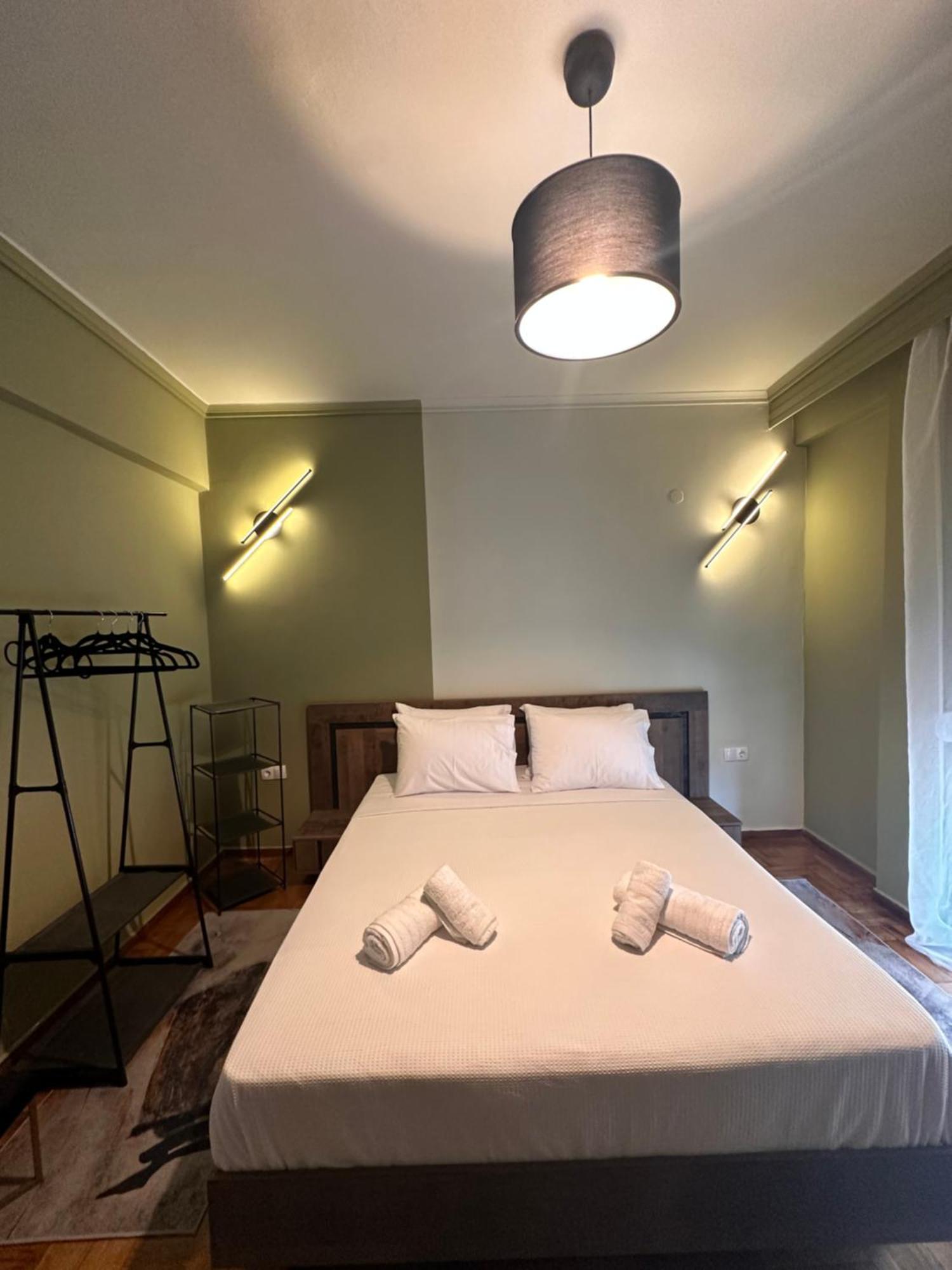Emerald Suite Luxury Apartment In Tesalonika Bagian luar foto
